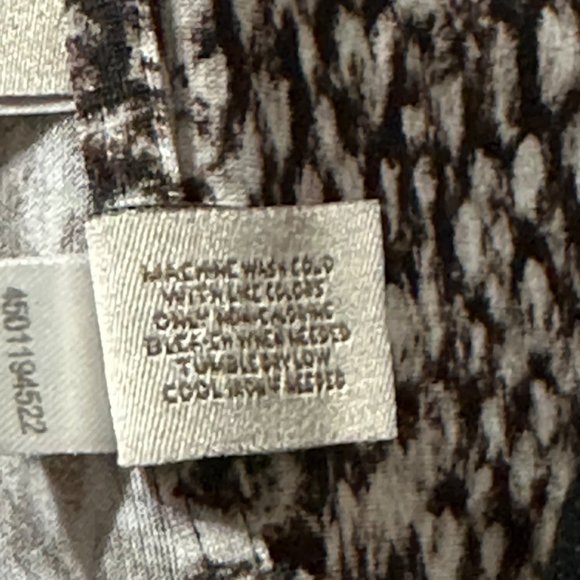 Easy wear by Chico’s size 2 (L/12) brown print 3/4 sleeve  top - Picture 5 of 7